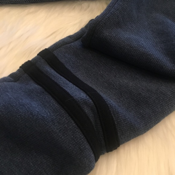 Sold.FREE PEOPLE Knit Dress. Just add black boots. - Picture 4 of 6